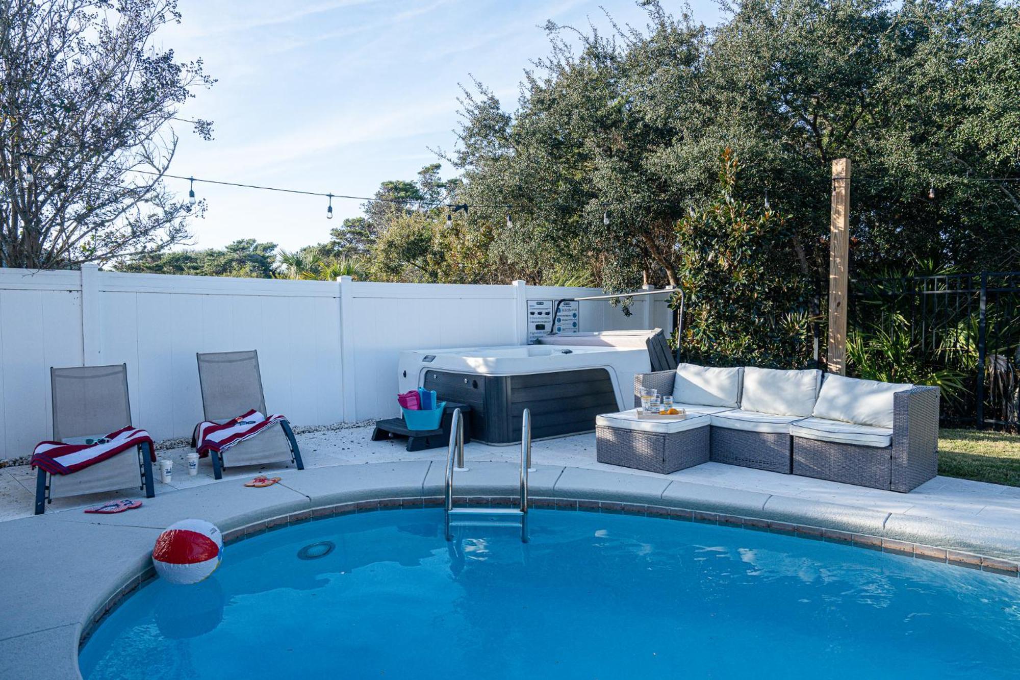 Heated Pool And Golf Cart, Walk To Beach! Best Deal! Дестин Екстериор снимка